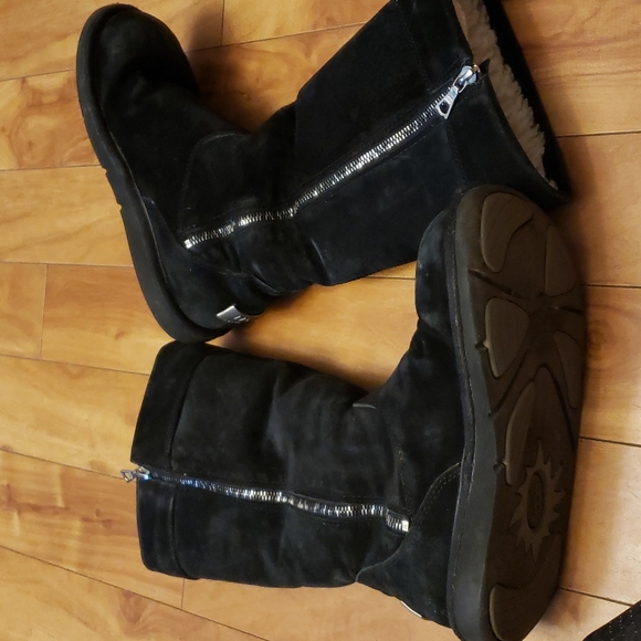 Ugg boots - Picture 6 of 8